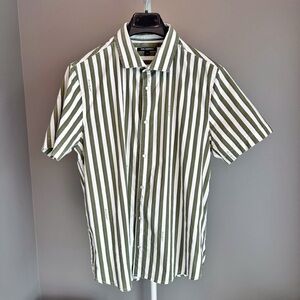Carl Lagerfeld Mens Shirt Green Stripped Short Sleeves Button Down Shirt Large.